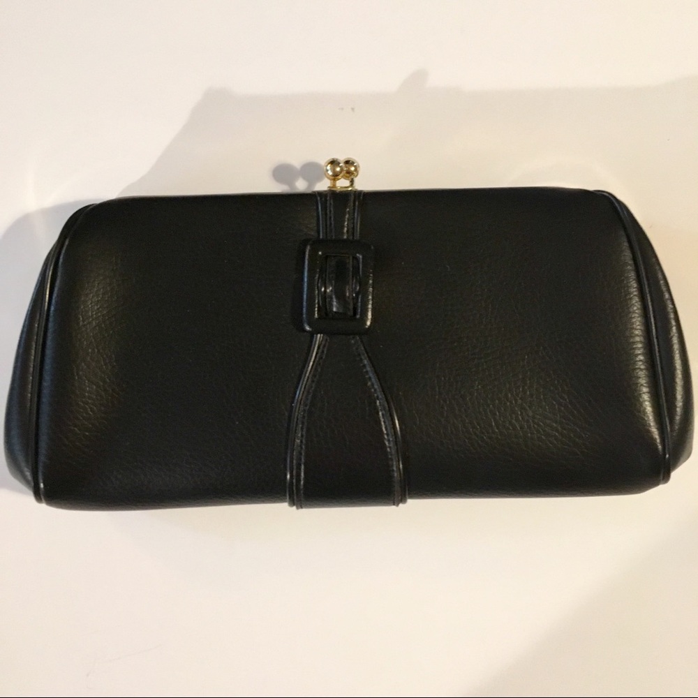 SALE! Element Clutch Twist Lock Closure - vintage